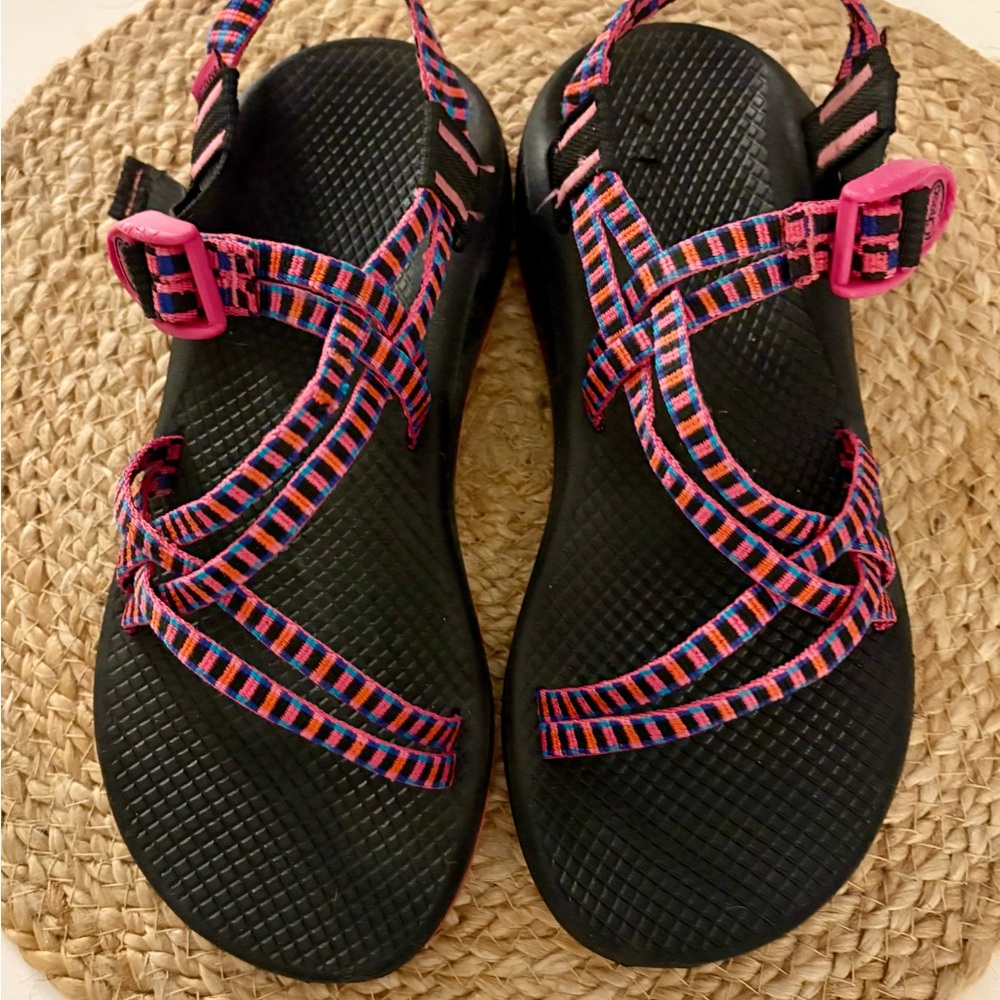 Chaco Women's Z/Cloud X sport 🩷Tartan Magenta Sz 9 PREOWNED